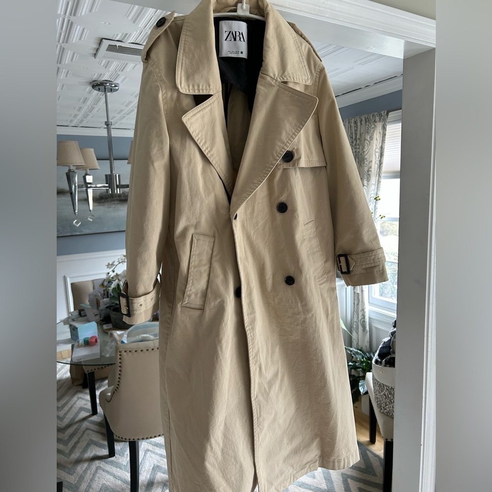 Zara trench coat large
